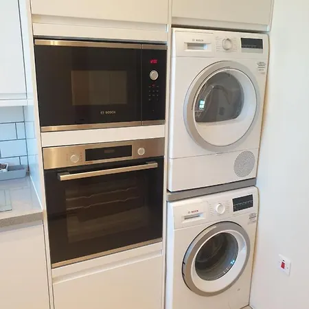 London Luxury Spacious 2 Bedroom Apartment 4 Mins From Ilford Stn. Free Parking Buitenkant foto